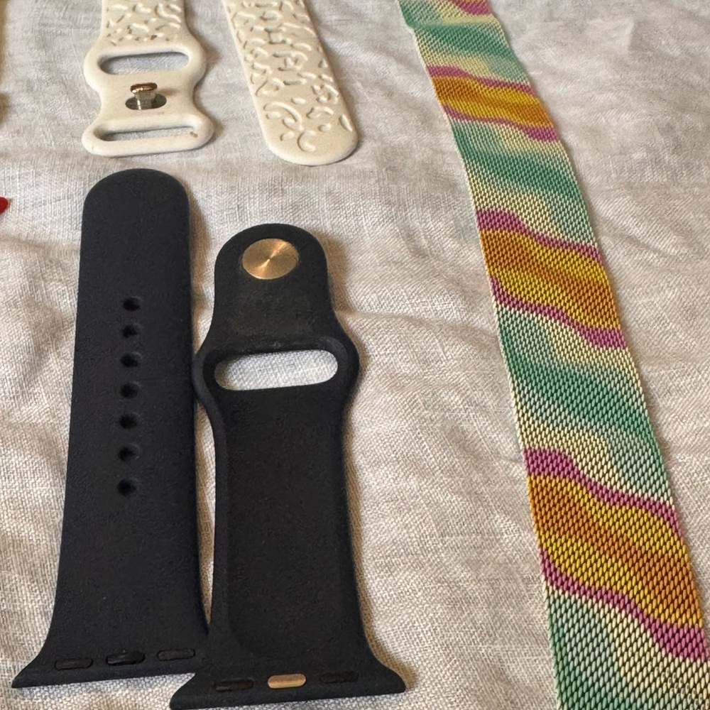 Apple Watch Bands in Yellow, Red, Black, Cream, and Multicolor - Picture 3 of 4